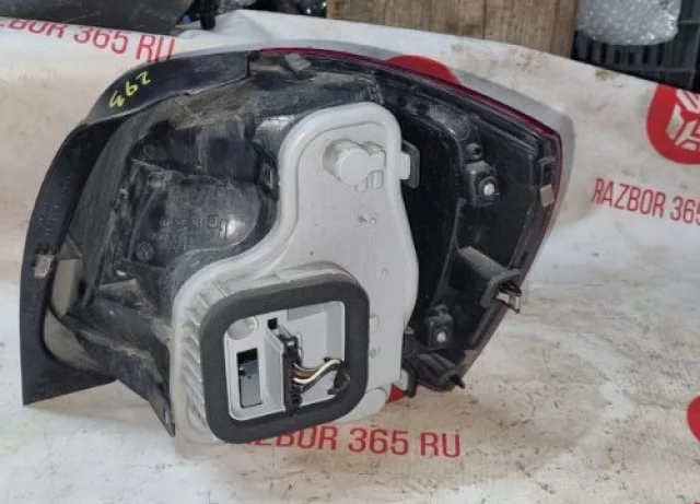 Фонарь левый для Volkswagen Polo V (6R) 2009-2014 на фотографиях