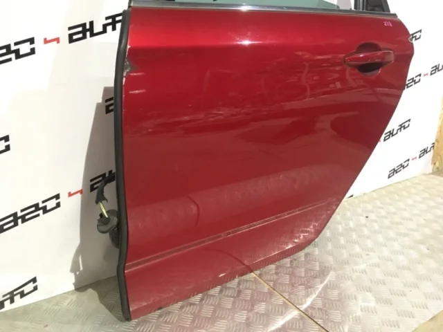 Дверь задняя левая для Citroen C4 Хэтчбек 2010-2016 на фотографиях