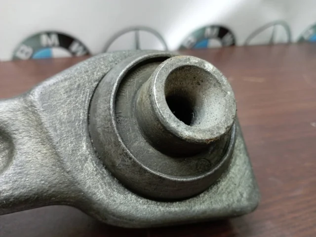 Рычаг задний правый нижний для Mercedes-Benz S class W220 1998-2005 на фотографиях