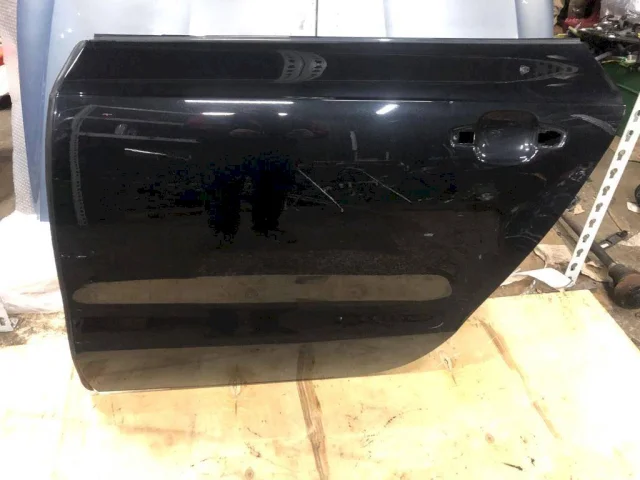 Двери для Audi A7 4G 2010-2014 на фотографиях