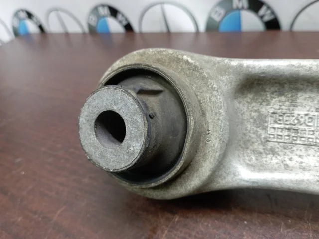 Рычаг передний правый верхний для BMW 5er Ф10 2010-2013 на фотографиях