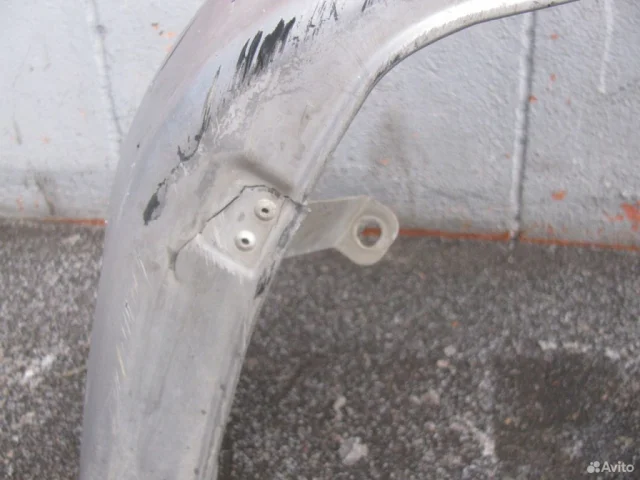 Накладка переднего бампера для Suzuki Liana Хэтчбек RC 2001-2008 на фотографиях