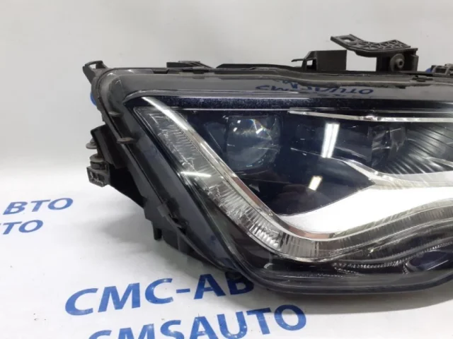 Фара ксенон левая для Audi A7 4G 2010-2014 на фотографиях