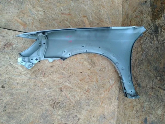 Крылья для Subaru Legacy BL/B13 2003-2009 на фотографиях