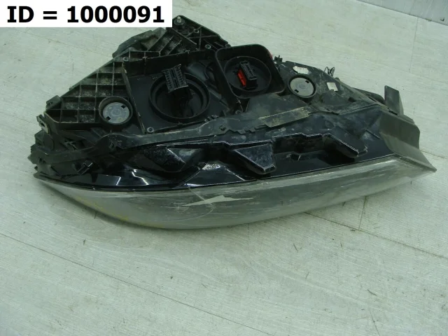 Фары для Volkswagen Passat (B8) Variant 2014-2019 на фотографиях