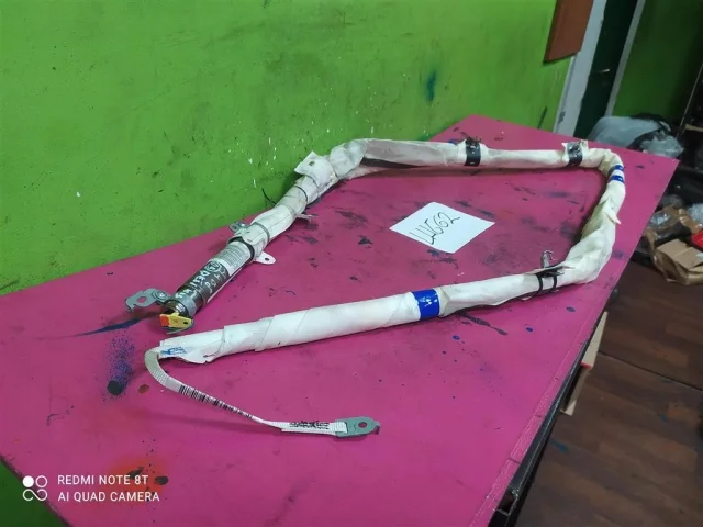 Датчик подушки безопасности для Audi A4 B8 Avant 2007-2015 на фотографиях