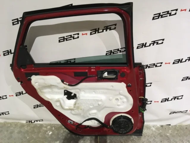 Дверь задняя левая для Citroen C4 Хэтчбек 2010-2016 на фотографиях