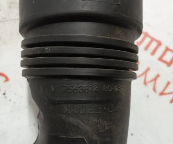 Патрубок интеркулера для Citroen C4 Седан 2010-2016 на фотографиях