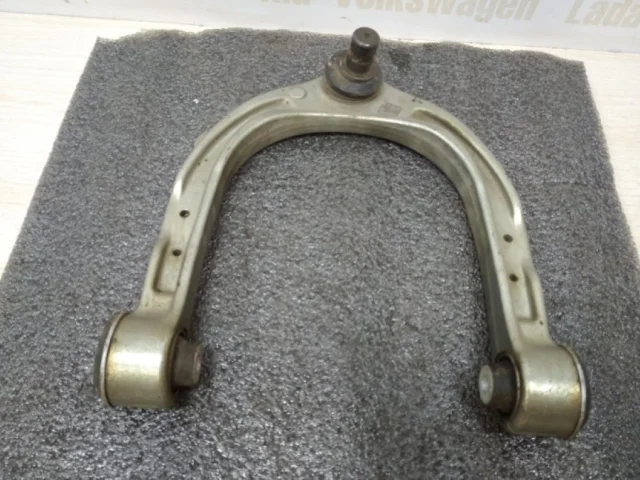 Рычаг передний правый верхний для BMW 5er G30 2016-2023 на фотографиях