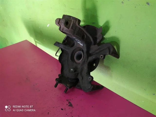 Кулак поворотный левый для Volkswagen Polo V (6R) 2009-2014 на фотографиях