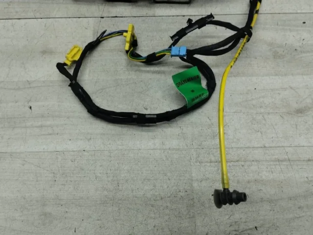 Замок задней правой двери для Mercedes-Benz S class W220 1998-2005 на фотографиях