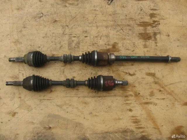 Привод передний правый для Nissan Teana J31 2003-2007 на фотографиях