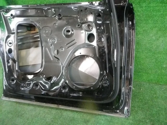 Дверь передняя левая для Porsche Macan 95B 2014-2023 на фотографиях