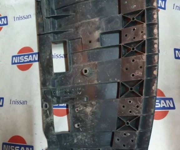 Спойлер переднего бампера для Nissan X-Trail T32 RU 2015-2022 на фотографиях