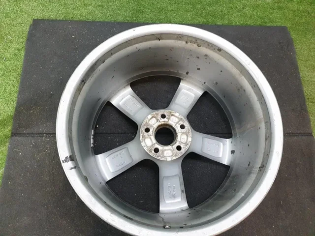 Диск колесный литой для Audi A5 8T Sportback 2007-2016 на фотографиях