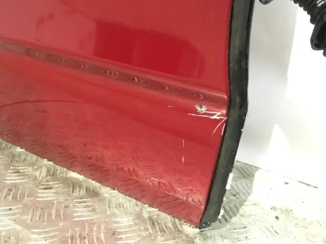 Дверь передняя правая для Citroen C4 Хэтчбек 2010-2016 на фотографиях