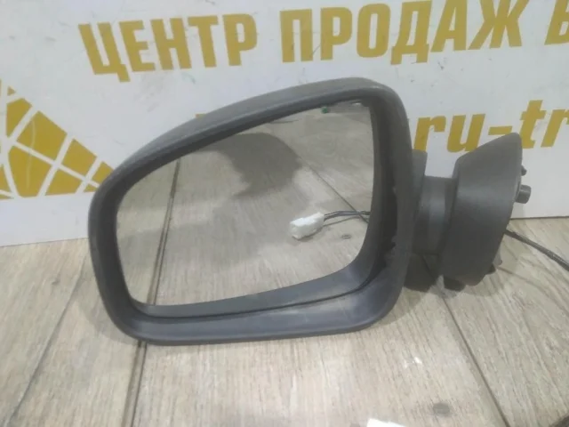 Зеркала для Renault Duster EU 2010-2015 на фотографиях