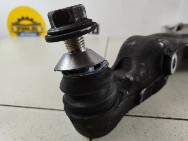 Рычаг передний правый нижний для Volvo XC90 II L 2014-2019 на фотографиях