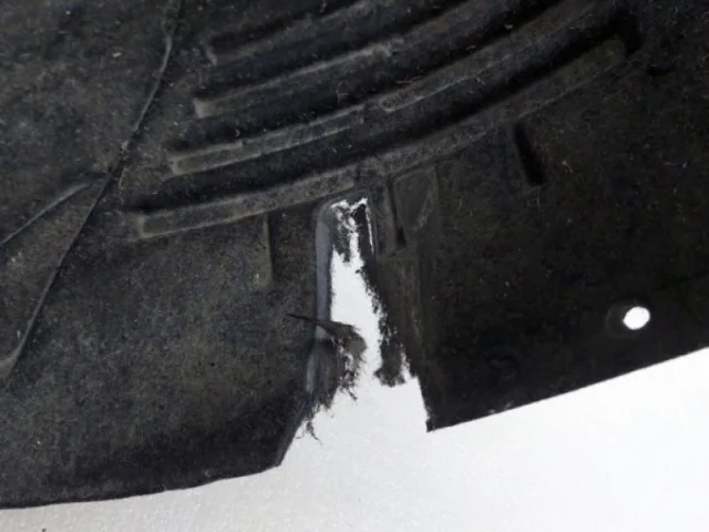 Подкрылок передний правый для Volkswagen Touareg III (CR) 2018+ на фотографиях