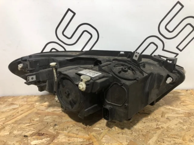 Фара левая для BMW 1er Ф20 2011-2015 на фотографиях