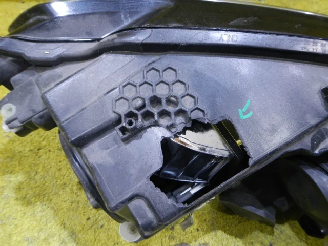 Фара левая для Volkswagen Caddy IV (2K) 2015-2020 на фотографиях