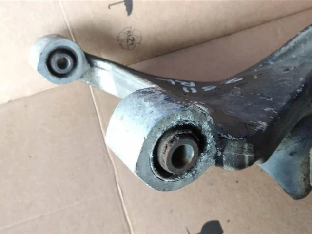 Рычаг задний левый нижний для Nissan Murano Z51 2007-2015 на фотографиях