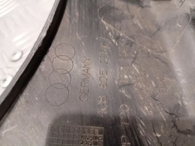 Усилитель переднего бампера для Audi A7 4G 2010-2014 на фотографиях