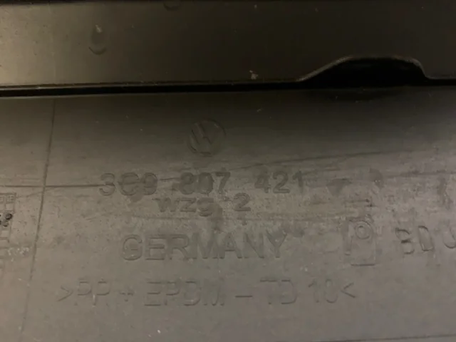 Бампер для Volkswagen Passat Variant (B6, Typ 3C) 2004-2010 на фотографиях