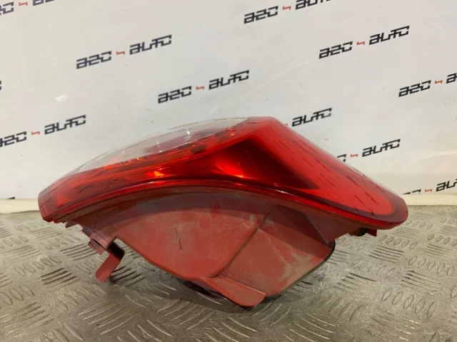 Фонарь левый для Volkswagen Passat Variant (B6, Typ 3C) 2004-2010 на фотографиях