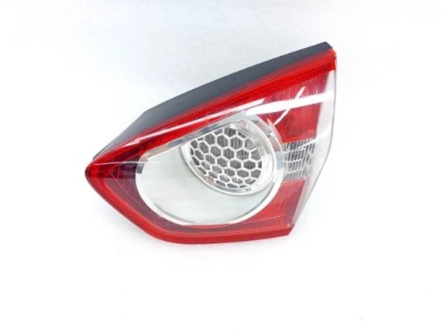 Фонарь внутренний правый для Ford Kuga CBV 2008-2013 на фотографиях