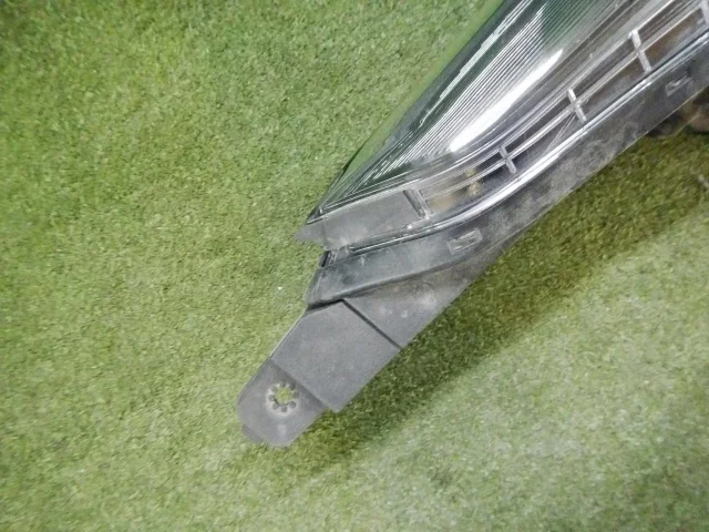 Фары для Hyundai Creta 2 SU2 2021+ на фотографиях