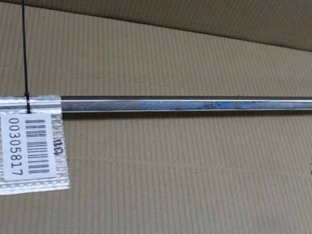 Накладка на дверь передняя левая для Volkswagen Passat (B6, Typ 3C) 2005-2010 на фотографиях