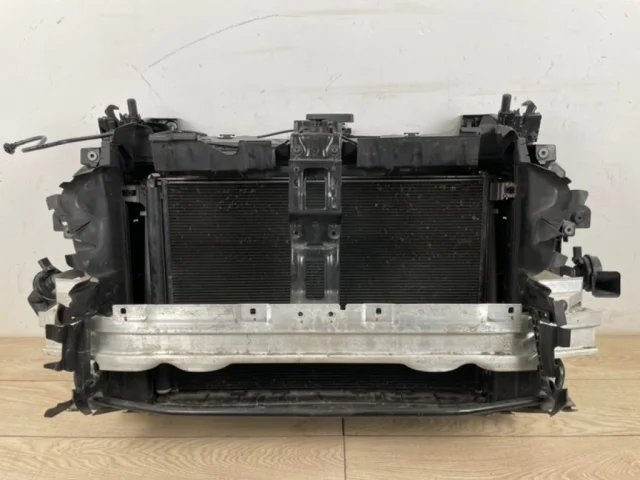 Кассета радиаторов для Volkswagen Touareg III (CR) 2018+ на фотографиях