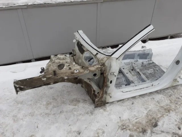 Лонжерон передний левый для Audi A7 4G 2010-2014 на фотографиях