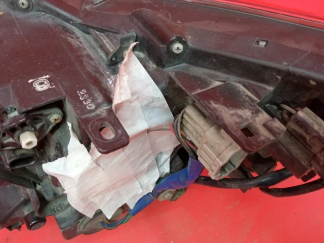 Фара правая для Infiniti QX 56 2010-2014 на фотографиях