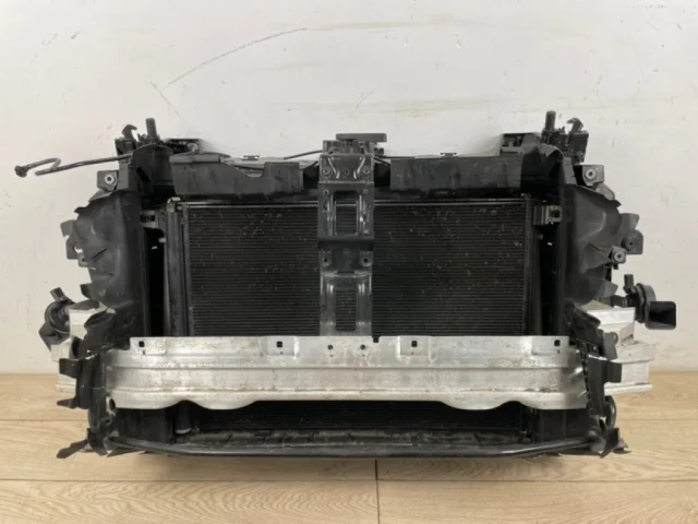 Кассета радиаторов для Volkswagen Touareg III (CR) 2018+ на фотографиях