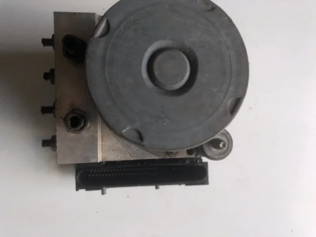 Блок ABS для Citroen C4 Хэтчбек 3dr 2004-2011 на фотографиях
