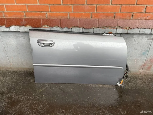 Дверь передняя правая для Subaru Legacy BL/B13 2003-2009 на фотографиях