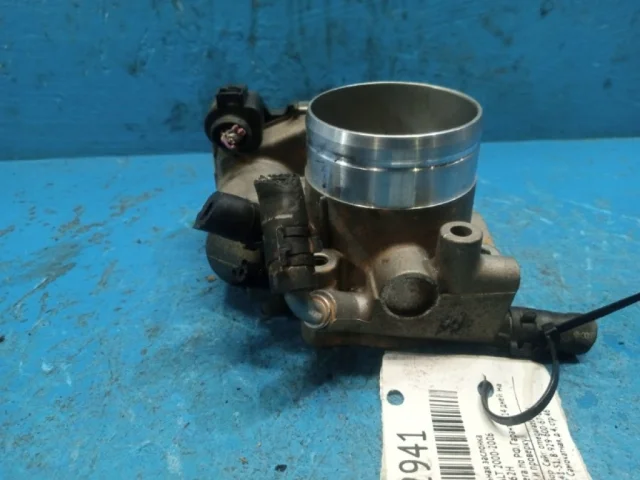 Блок дроссельной заслонки для Volkswagen Passat Variant (B5+ (B5.5), Typ 3BG) 2000-2005 на фотографиях