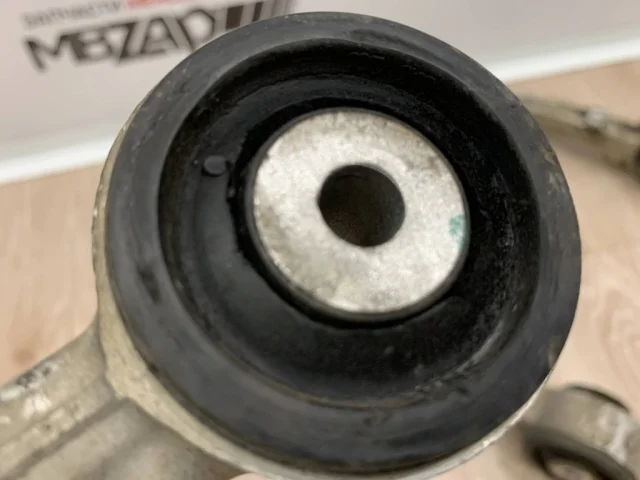 Рычаг передний левый верхний для Mercedes-Benz GL class X164 2006-2012 на фотографиях