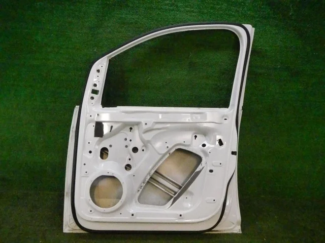 Двери для Volkswagen Caddy IV (2K) 2015-2020 на фотографиях