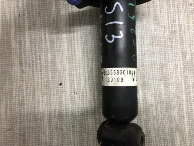 Амортизатор задний левый для Subaru Forester SH 2008-2012 на фотографиях