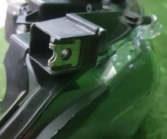 Фара левая для Toyota Land Cruiser J300 2021+ на фотографиях