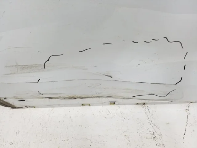 Дверь задняя правая для Audi Q8 4M 2018-2023 на фотографиях