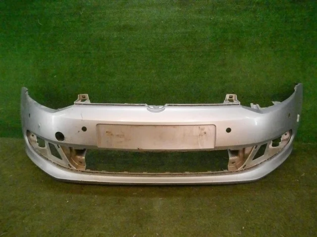 Бампер для Volkswagen Polo V (6R) 2009-2014 на фотографиях