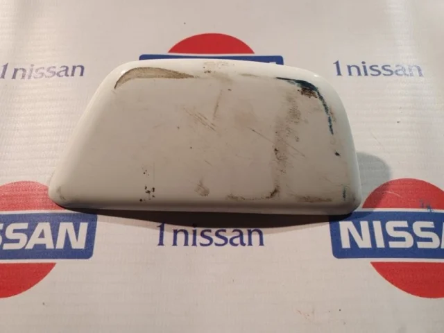 Крышка форсунки фароомывателя левая для Nissan X-Trail T32 RU 2015-2022 на фотографиях