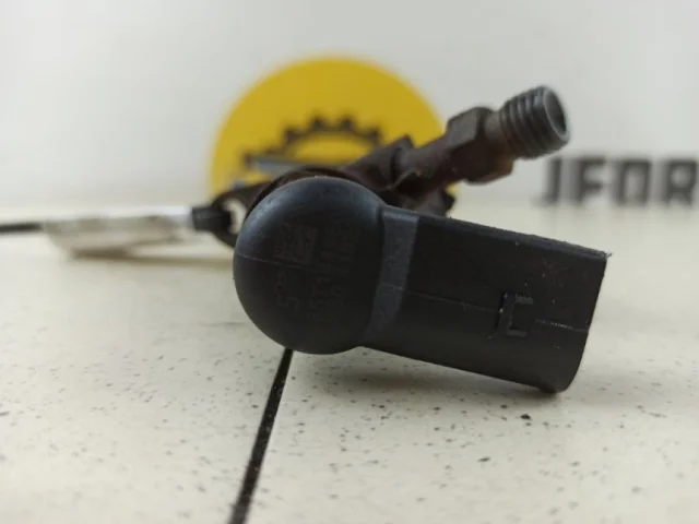 Форсунка топливная для Ford Galaxy CD340 2006-2015 на фотографиях