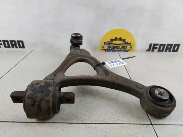 Рычаг передний правый нижний для Volvo XC90 I C 2002-2014 на фотографиях