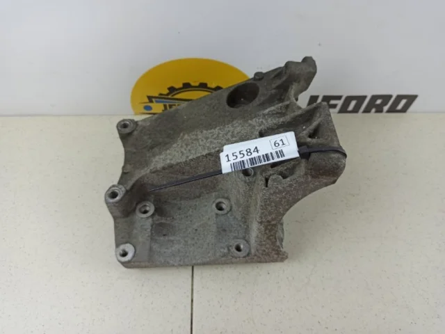 Кронштейн компрессора кондиционера для Ford Focus III Хэтчбек 2011-2015 на фотографиях