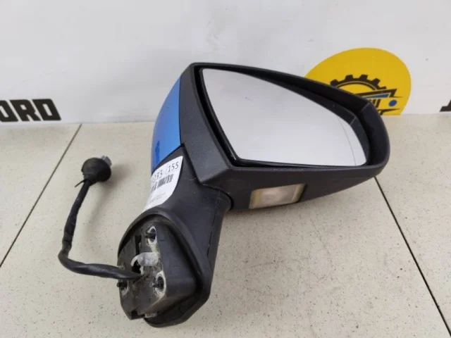 Зеркала для Ford Kuga CBV 2008-2013 на фотографиях